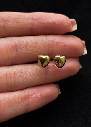 Мінімалістичні сережки пусети золотого кольору! красиві сережки гвоздики сердечка під золото1 фото