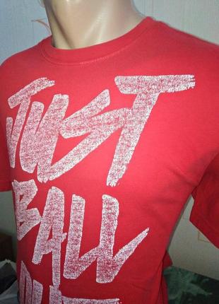 Яркая красная футболка со стильным принтом nike, 💯 оригинал, молниеносная отправка2 фото