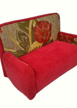 Червоний диванчик для ляльок з подушкою5 фото