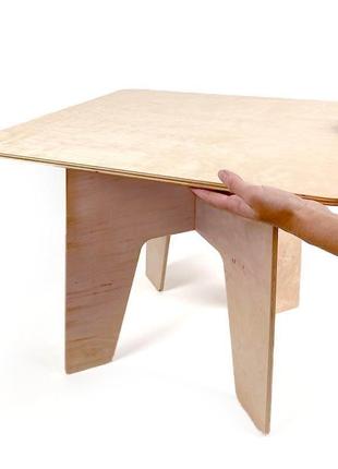 Дитячий дерев'яний столик з фанери