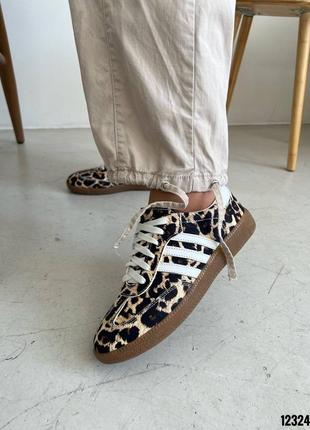 Леопардові натуральні шкіряні кросівки кеди кєди з білими смужками шкіра леопард6 фото