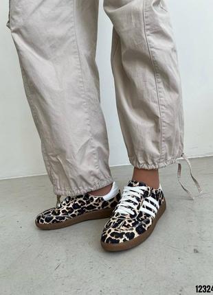 Леопардовые натуральные кожаные кроссовки кеды с белыми полосками кожа леопард10 фото
