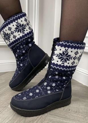 Зимові сині теплі жіночі чоботи зі сніжинками, дутики на хутрі...