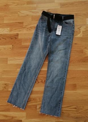 Джинсы reserved