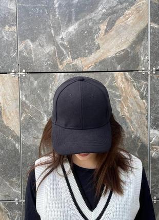 Кепка оксамитова чорна