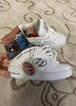 Кроссовки ролики heelys