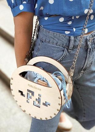 Стильная деревянная женская сумочка figlimon miniature | нежно голубая1 фото