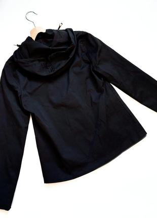 Женская черная ветровка с капюшоном на молнии от бренда boohoo2 фото