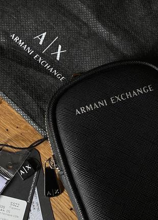Черный чехол для смартфона armani exchange с карабином2 фото