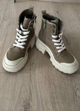 Ботинки (ботинки, сапоги, сапожки, сапожки) stradivarius2 фото