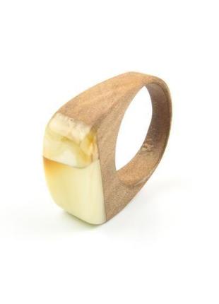 Янтарное кольцо с деревом груши!3 фото