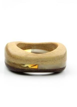 Янтарное кольцо в сочетании с тропическими дорогими породами деревьев  амарелло и гомбейро!!!2 фото