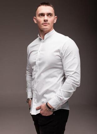 Белая мужская рубашка casual воротничок - стойка2 фото