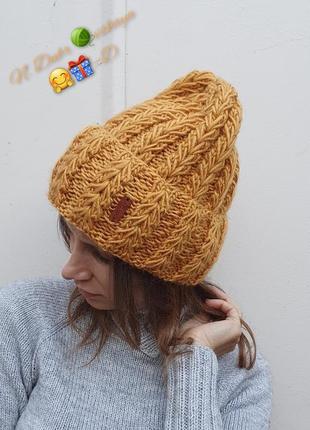 В'язана, модна, висока шапка гірчичного кольору, handmade