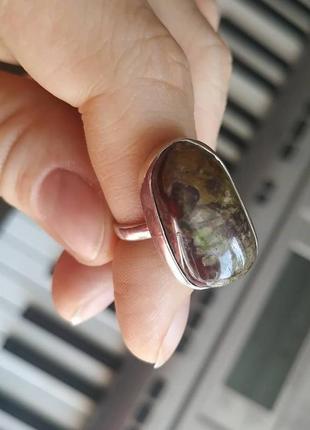 Кольцо с уникальной яшмой в серебре