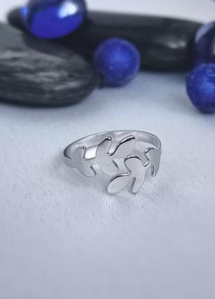 Новое модное кольцо в форме листьев1 фото
