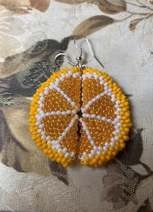 Яркие серьги из бисера апельсинки