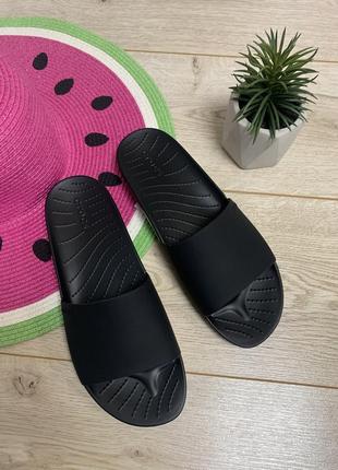 Шлепанцы женские crocs splash strappy sandal 208217 black2 фото