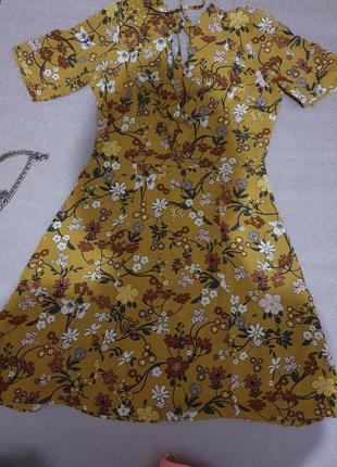 Шикарне плаття у квітковий принт2 фото