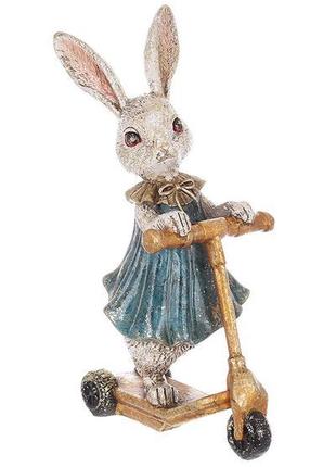 Декоративна статуетка кролик-дівчинка на самокаті 15*9*25см