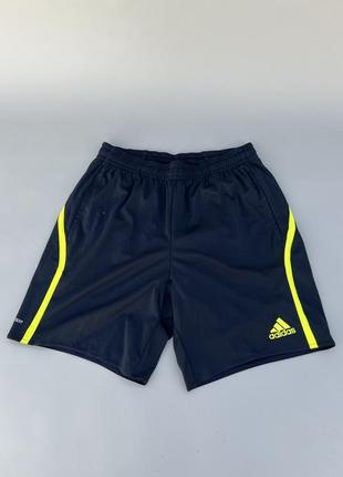 Футбольні шорти adidas розмір s-l