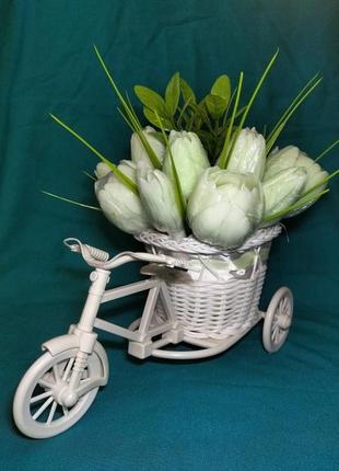 Интерьерная композиция "велосипед с тюльпанами" из мыла ручной работы