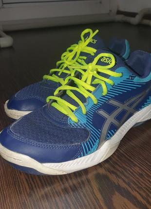 Кроссовки asics