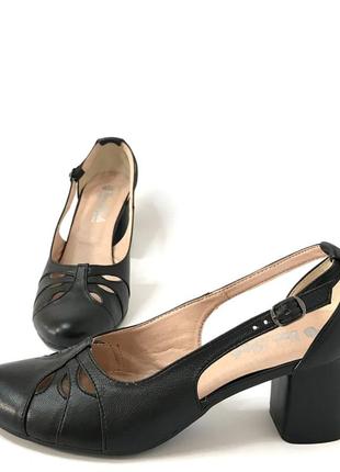 Жіночі шкіряні босоніжки 40 р на підборах 5 см відкриті туфлі з ремінцем6 фото