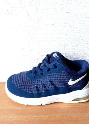 Классные кроссовки nike air max invigor 23,5 р. стелька 14,7 см