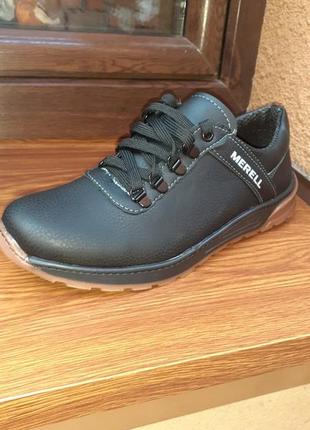 Новые кроссовки 40,41,42,44 г