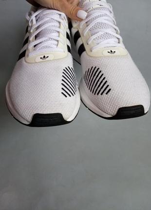 Кроссовки adidas3 фото