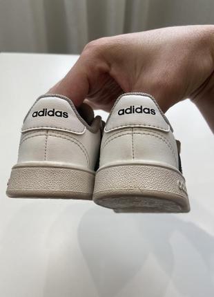 Кроссовки adidas3 фото