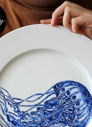 Порцеляновий декоративна тарілка з ручним розписом" синя медуза"3 фото
