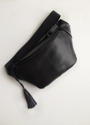 Базова сумка на пояс,бананка blackbetty з натуральної шкіри від бренду вулик1 фото
