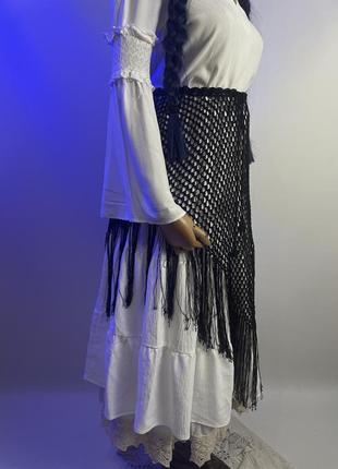 Вязаная прозрачная асимметричная длинная юбка с кисточками бахромой черного цвета этно стиль этническая одежда бохо готический стиль6 фото