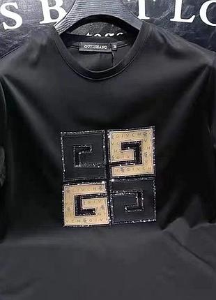 Футболка в стиле givenchy