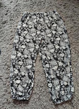 Красиві штани легенькі чорно- білі внизу на резинці " султанки" висока посадка батал7 фото