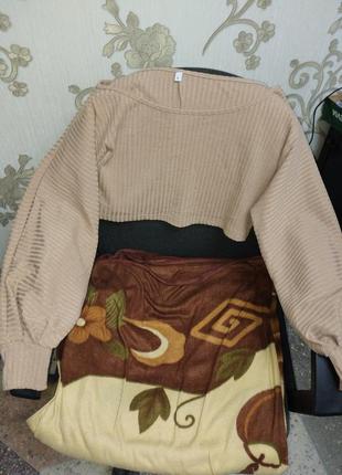 Кофта-топ с широким рукавом