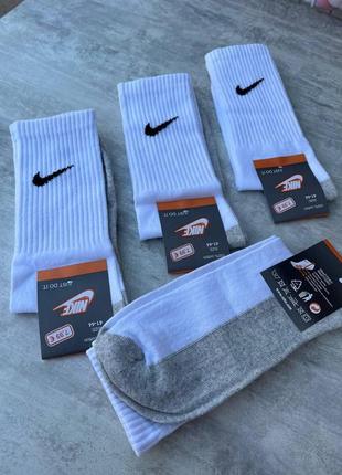 Носки найк с серой стопой<unk> высокие носки nike белые
