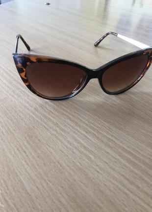 Окуляри сонячні