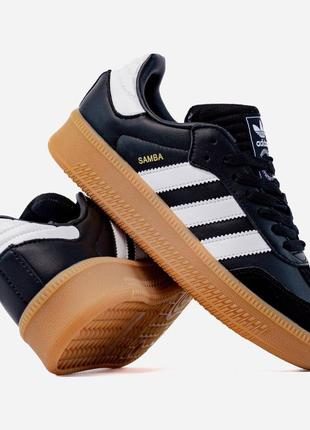 Женские кроссовки адидас самба adidas samba xlg black/white gum platform8 фото