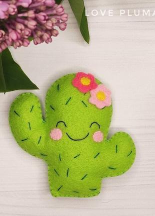 Іграшка з фетру кактус