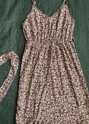 Платье в цветы на запах с поясом shein размер м6 фото