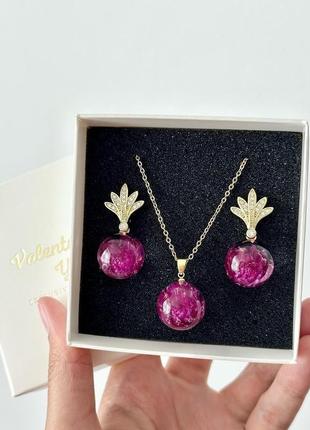 Комплекты украшений из эпоксидной смолы и цветов вишневой гомфрены3 фото