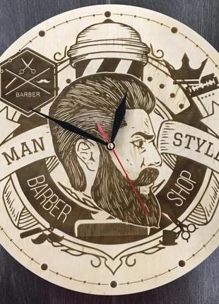 Оригинальные настенные часы «man barber» wow studio decor