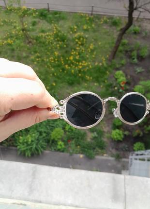 Крутяцькі окуляри в готичному неформальному стилі8 фото
