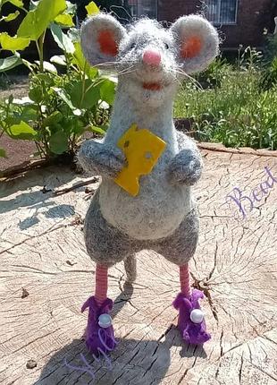 Мышонок из шерсти. интерьерная игрушка.