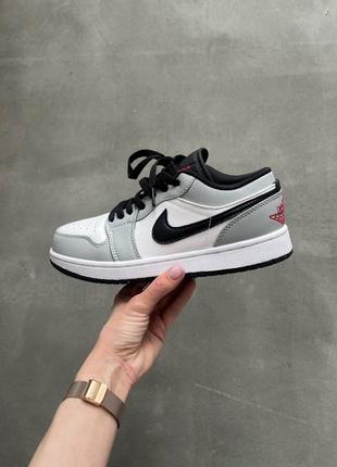 Кросівки nike air jordan low light smoke gray