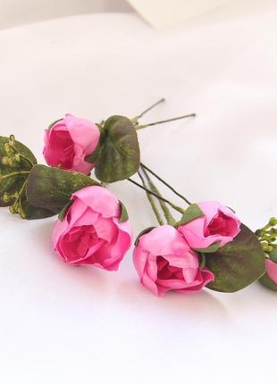Шпильки с малиновыми пионами. цветы в прическу на шпильках.3 фото