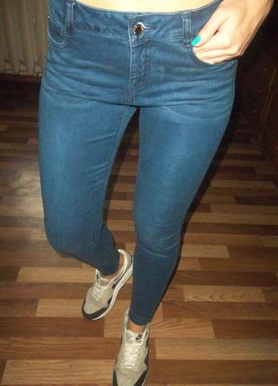 Фірмові джинси f&f